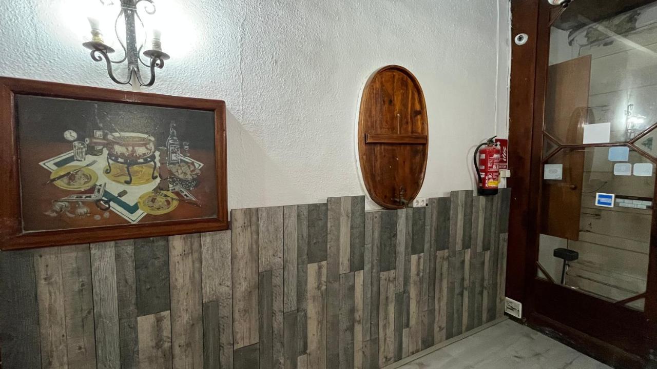 Hostal La Premsa Arenys de Mar Eksteriør billede